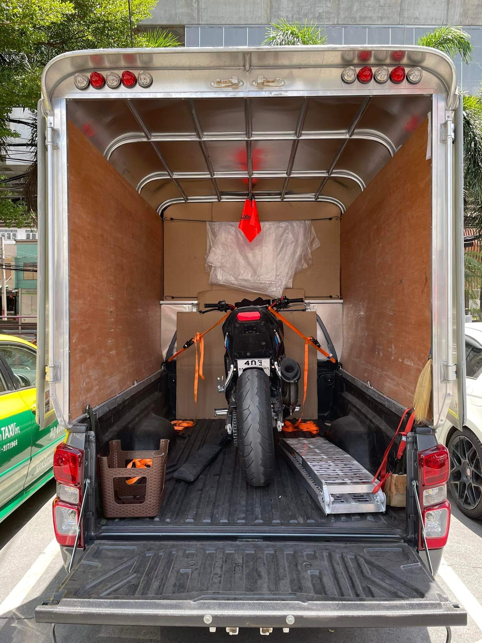 จบงานข่นส่ง มอเตอร์ไซค์ 🙏🙏